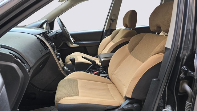 Second-hand 2018 Mahindra XUV500 W7 AT BSIV for sale in Faridabad-16