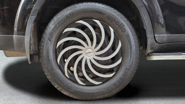 Second-hand 2018 Mahindra XUV500 W7 AT BSIV for sale in Faridabad-12