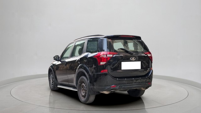 Second-hand 2018 Mahindra XUV500 W7 AT BSIV for sale in Faridabad-7