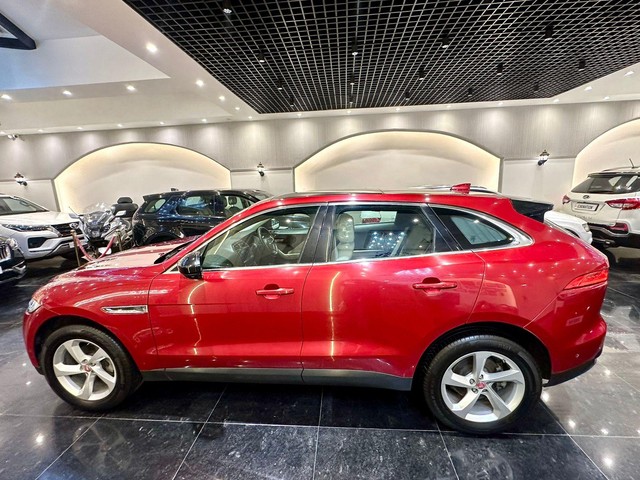 Second-hand 2019 Jaguar F-Pace Prestige 2.0 Petrol for sale in New Delhi-2