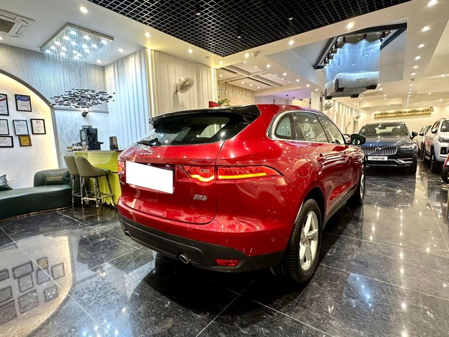 Second-hand 2019 Jaguar F-Pace Prestige 2.0 Petrol for sale in New Delhi-23