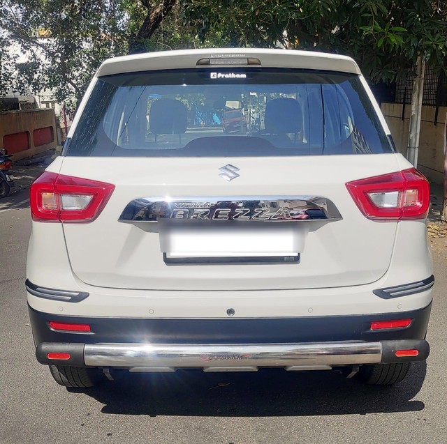 Second-hand 2022 Maruti Vitara Brezza LXI for sale in Bangalore-2