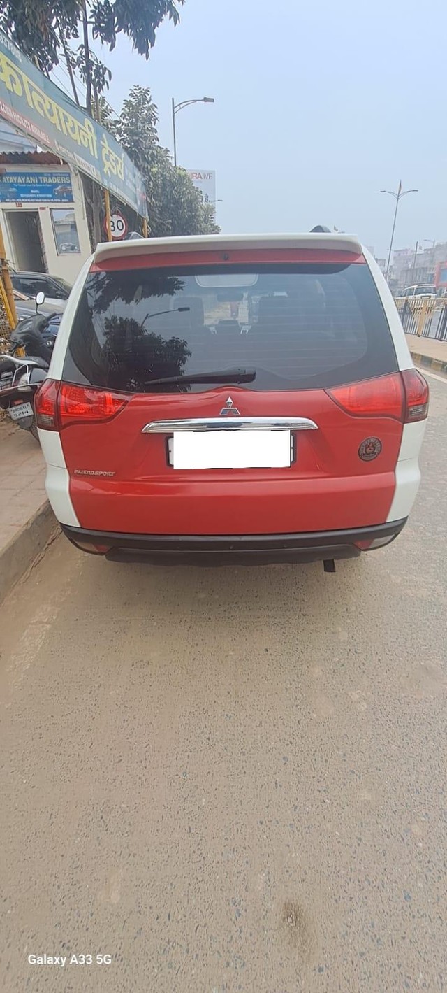 Second-hand 2015 Mitsubishi Pajero Sport 4X4 for sale in Patna-3