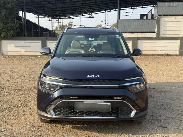 Second-hand 2023 Kia Carens Luxury Plus Diesel AT for sale in Thane-10