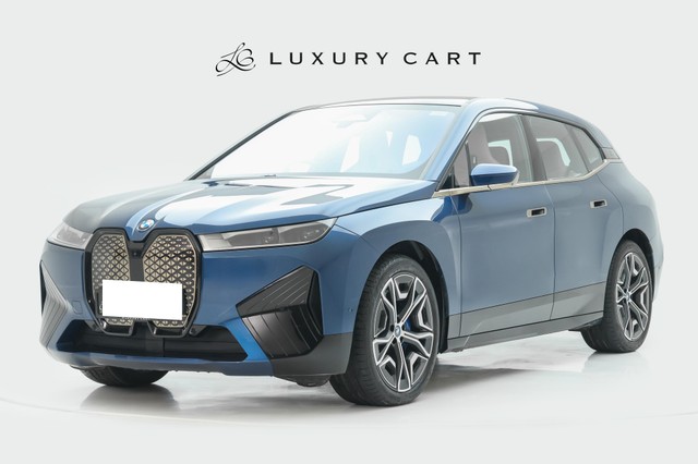 Second-hand 2024 BMW iX xDrive50 for sale in Gurgaon-4