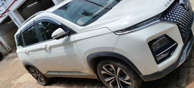 MG Hector Plus Sharp Pro 7 Str 2023-2025 Second-hand 2024 MG Hector Plus Sharp Pro 7 Str 2023-2025 for sale in Allahabad-6