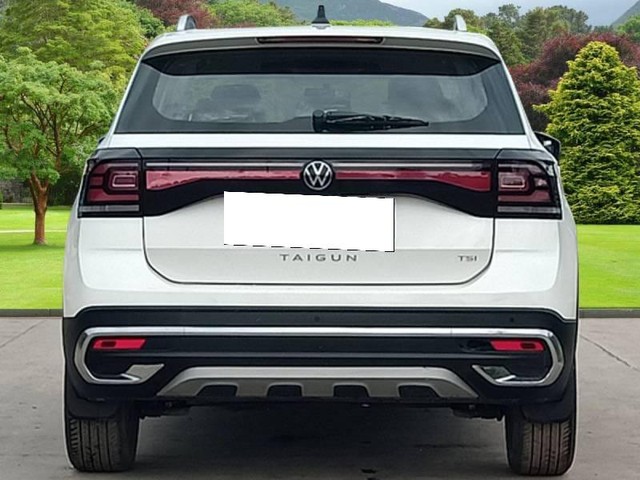 Second-hand 2022 Volkswagen Taigun 1.0 TSI Highline AT BSVI for sale in New Delhi-1