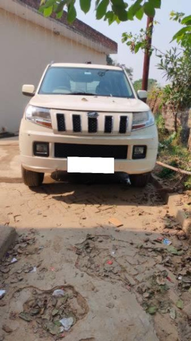 Second-hand 2017 Mahindra TUV 300 T6 Plus for sale in Fatehgarh-1