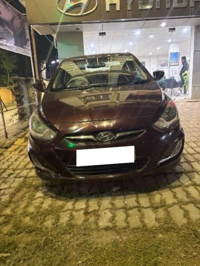 Second-hand 2013 Hyundai Verna 1.4 VTVT for sale in Balurghat-4