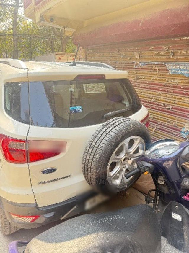 Second-hand 2020 Ford Ecosport 1.5 Petrol Titanium Plus for sale in New Delhi-4