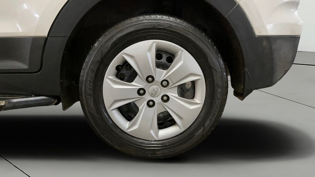 Hyundai Creta 1.6 E Plus Second-hand 2016 Hyundai Creta 1.6 E Plus for sale in Noida-26