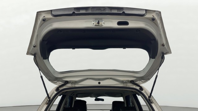 Second-hand 2017 Maruti Swift ZXI for sale in Chennai-20