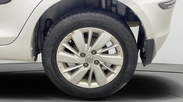 Second-hand 2017 Maruti Swift ZXI for sale in Chennai-27