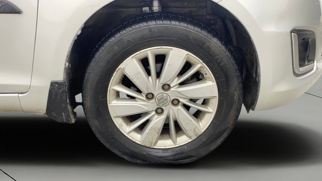 Second-hand 2017 Maruti Swift ZXI for sale in Chennai-24