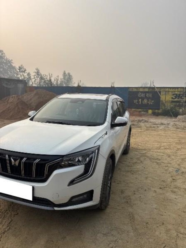 Second-hand 2022 Mahindra XUV700 AX5 7 Str Diesel AT BSVI for sale in Faizabad-4