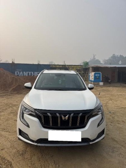 Second-hand 2022 Mahindra XUV700 AX5 7 Str Diesel AT BSVI for sale in Faizabad