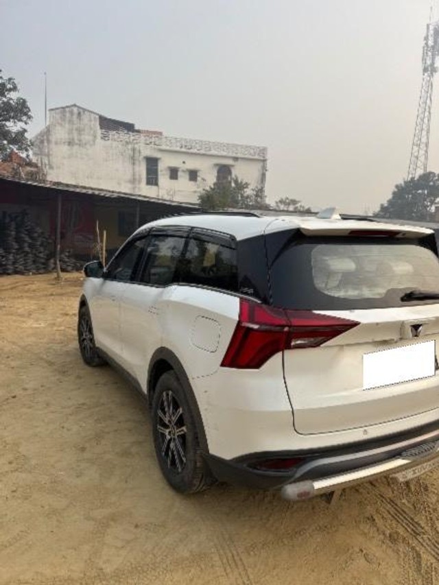 Second-hand 2022 Mahindra XUV700 AX5 7 Str Diesel AT BSVI for sale in Faizabad-5