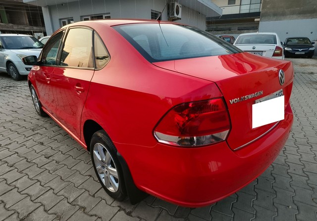 Second-hand 2011 Volkswagen Vento IPL II Petrol Highline AT for sale in Chandigarh-5