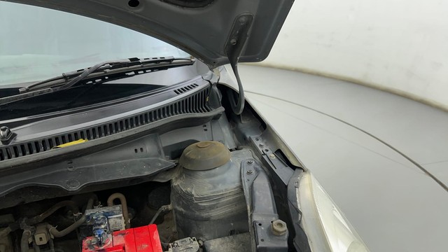 Second-hand 2015 Maruti Swift LXI Option for sale in Ahmedabad-34