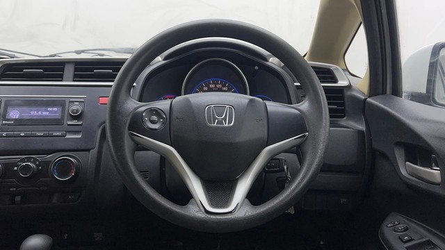 Second-hand 2016 Honda Jazz 1.2 S AT i VTEC for sale in Noida-24