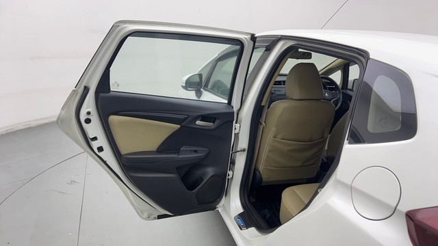 Second-hand 2016 Honda Jazz 1.2 S AT i VTEC for sale in Noida-26