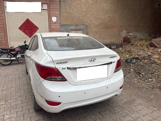 Second-hand 2015 Hyundai Verna 1.6 CRDi SX for sale in Phalodi-1