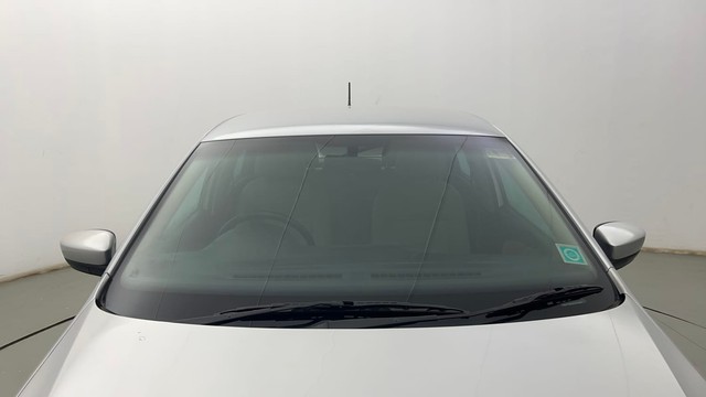 Second-hand 2013 Volkswagen Polo Petrol Highline 1.2L for sale in Kolkata-10