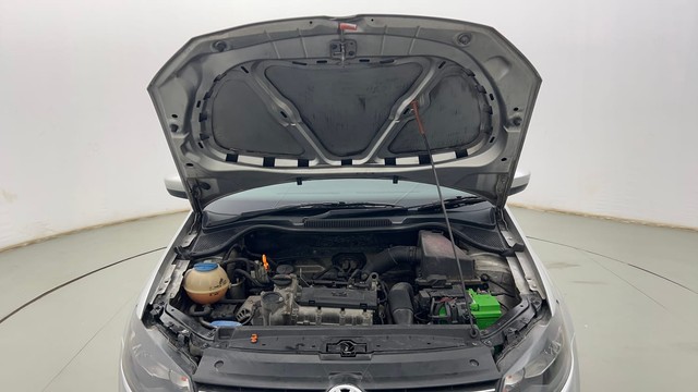 Second-hand 2013 Volkswagen Polo Petrol Highline 1.2L for sale in Kolkata-8