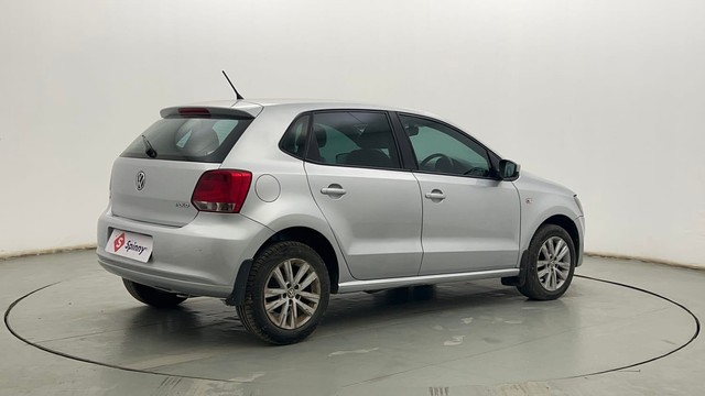 Second-hand 2013 Volkswagen Polo Petrol Highline 1.2L for sale in Kolkata-3