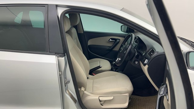 Second-hand 2013 Volkswagen Polo Petrol Highline 1.2L for sale in Kolkata-15