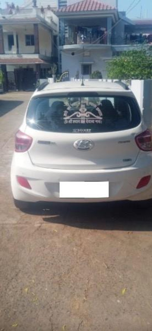 Hyundai Grand i10 Sportz Second-hand 2016 Hyundai Grand i10 Sportz for sale in Dhanbad-1