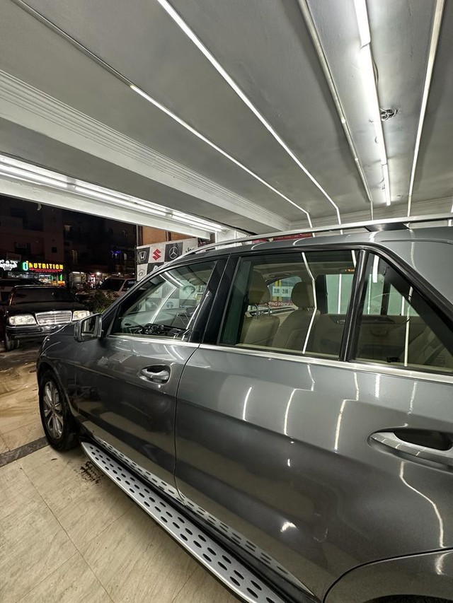 Second-hand 2018 Mercedes-Benz GLE 250d for sale in New Delhi-3