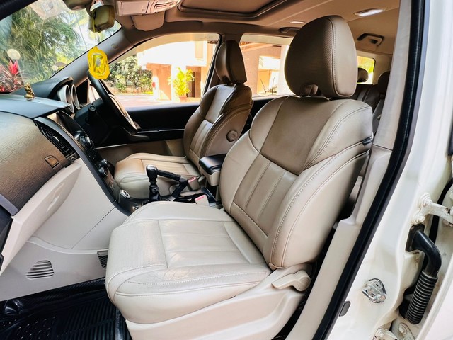 Mahindra XUV500 R W10 FWD Second-hand 2018 Mahindra XUV500 R W10 FWD for sale in Mumbai-11