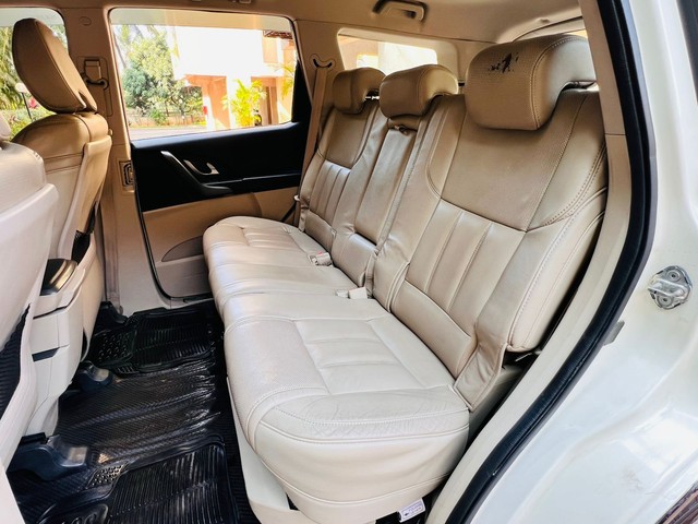 Mahindra XUV500 R W10 FWD Second-hand 2018 Mahindra XUV500 R W10 FWD for sale in Mumbai-6