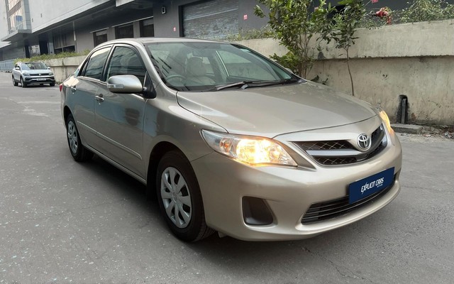 Second-hand 2011 Toyota Corolla Altis Diesel D4DJ for sale in Kolkata-3