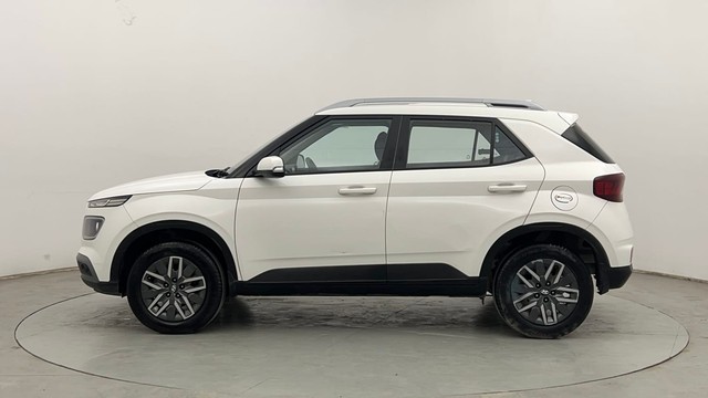 Second-hand 2022 Hyundai Venue SX BSVI for sale in Karnal-6