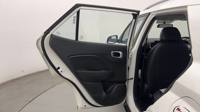 Second-hand 2022 Hyundai Venue SX BSVI for sale in Karnal-32