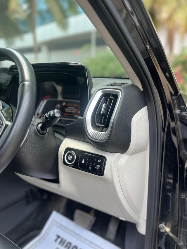 Second-hand 2023 Kia Sonet HTX Diesel AT for sale in Mumbai-29