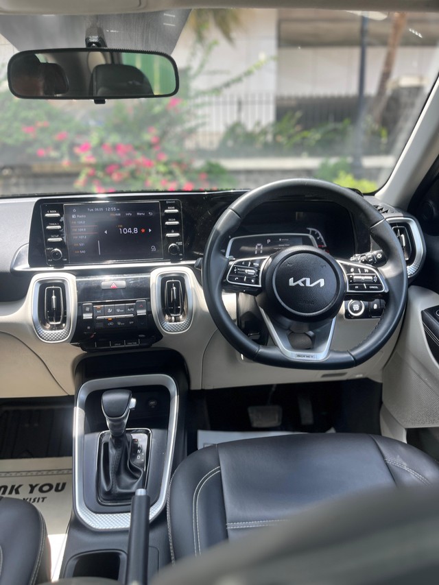 Second-hand 2023 Kia Sonet HTX Diesel AT for sale in Mumbai-20