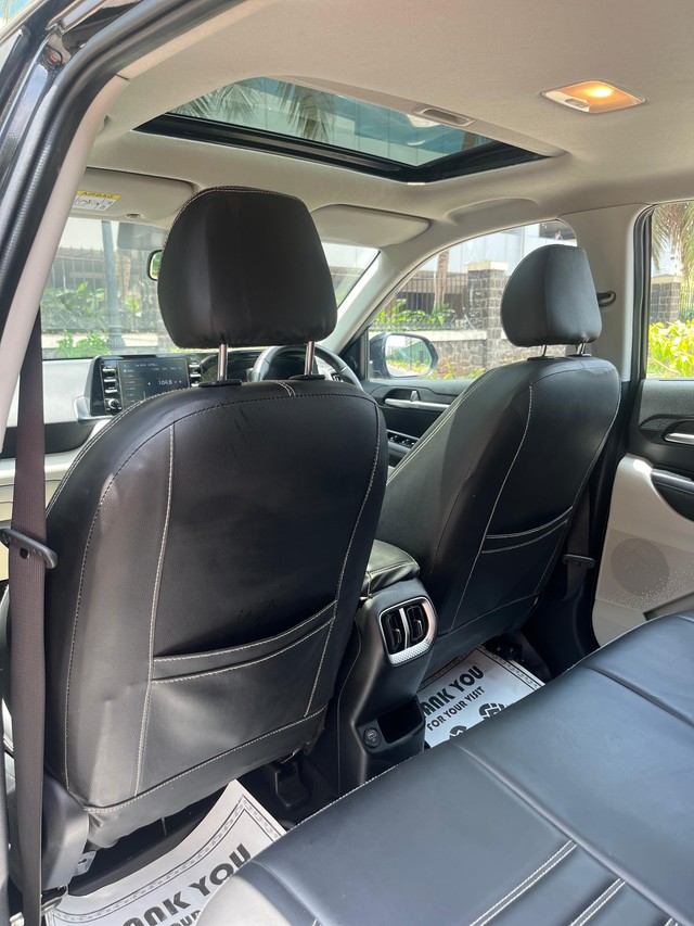 Second-hand 2023 Kia Sonet HTX Diesel AT for sale in Mumbai-11