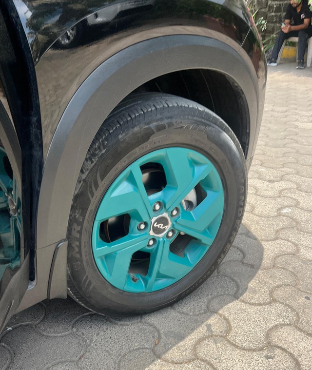 Second-hand 2023 Kia Sonet HTX Diesel AT for sale in Mumbai-7