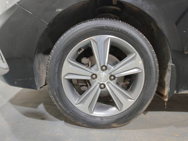 Second-hand 2019 Hyundai Verna 1.6 VTVT SX for sale in Kochi-20