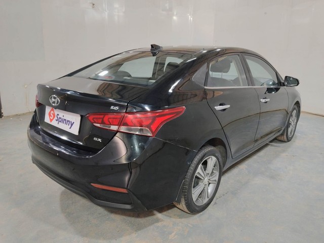 Second-hand 2019 Hyundai Verna 1.6 VTVT SX for sale in Kochi-3