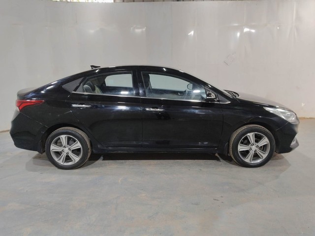 Second-hand 2019 Hyundai Verna 1.6 VTVT SX for sale in Kochi-2