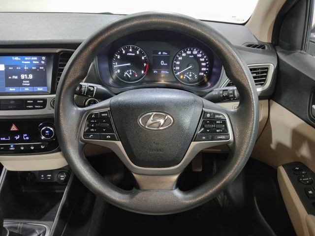 Second-hand 2019 Hyundai Verna 1.6 VTVT SX for sale in Kochi-36