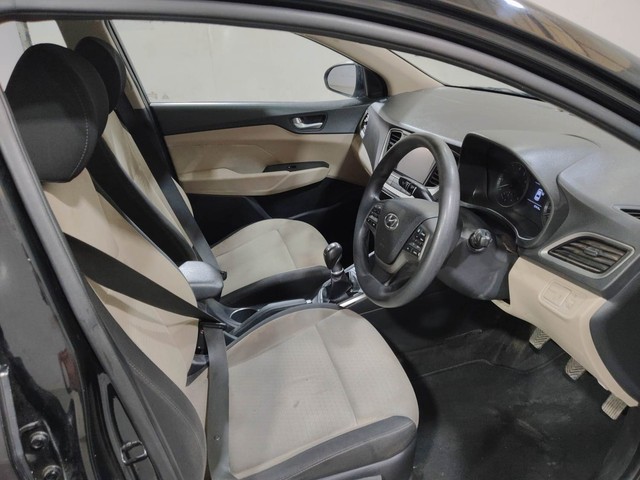 Second-hand 2019 Hyundai Verna 1.6 VTVT SX for sale in Kochi-15