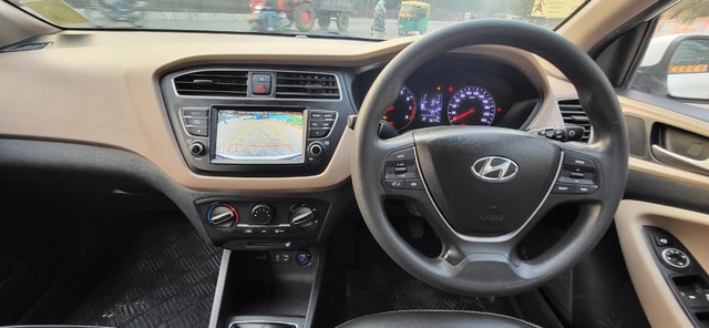 Second-hand 2019 Hyundai i20 Petrol Spotz for sale in Jaipur-14
