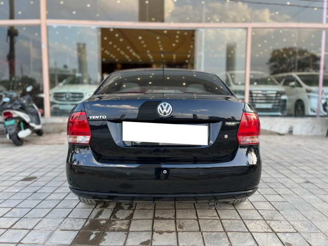 Second-hand 2014 Volkswagen Vento Petrol Comfortline for sale in Bangalore-2