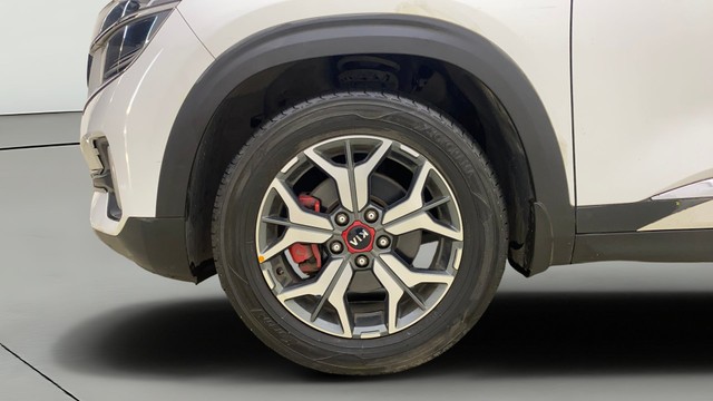 Second-hand 2020 Kia Seltos GTX Plus DCT for sale in Thane-26