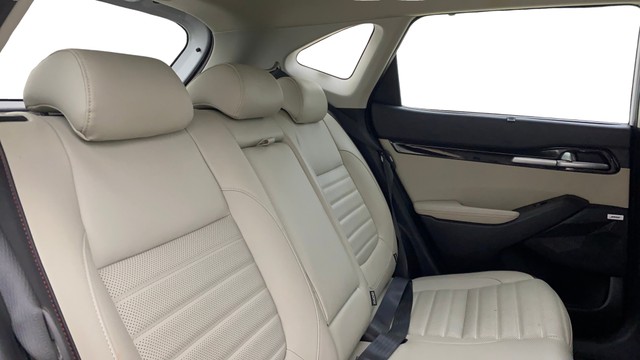 Second-hand 2020 Kia Seltos GTX Plus DCT for sale in Thane-16